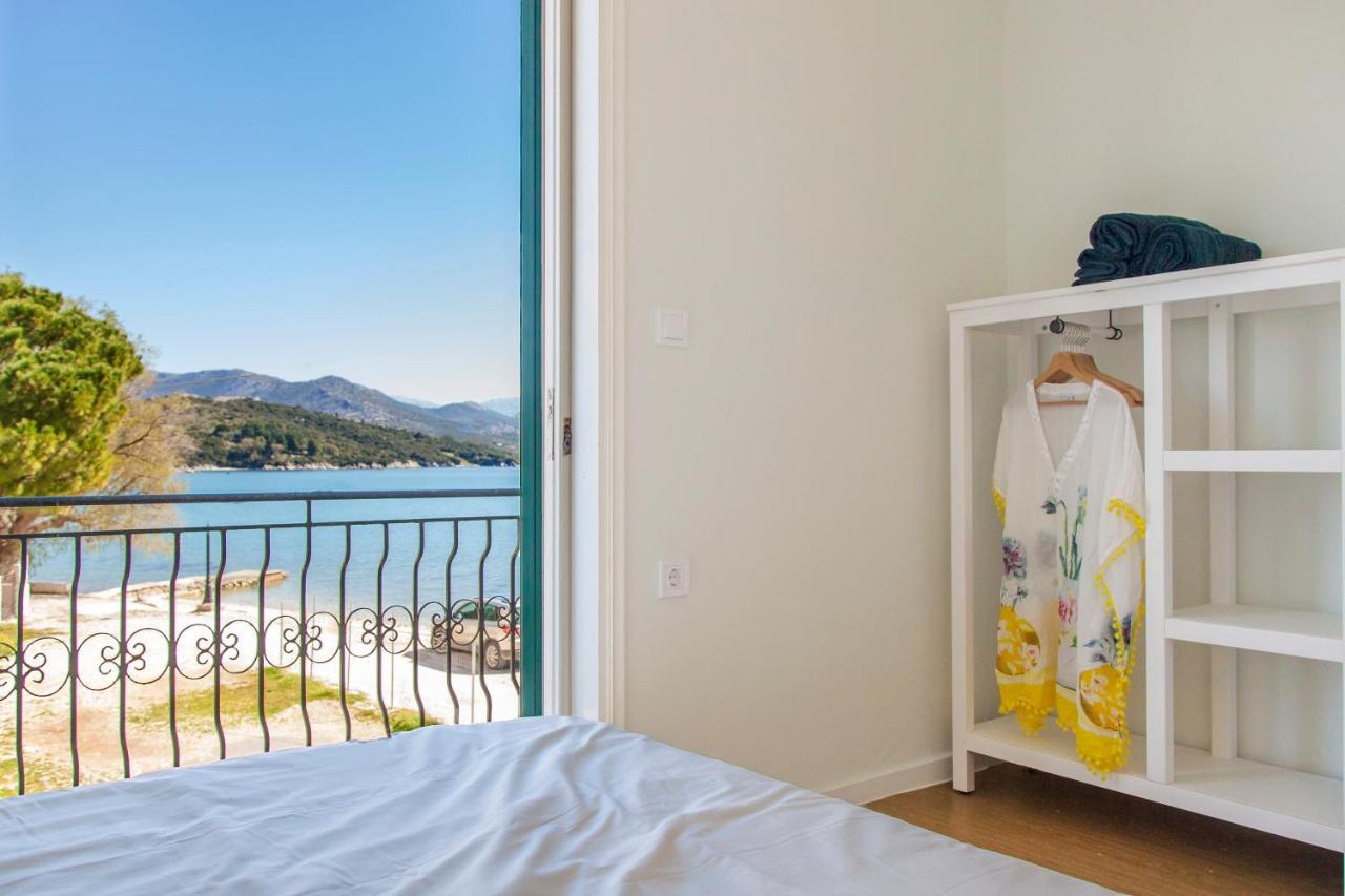 Ligia Waterfront Apartments エクステリア 写真